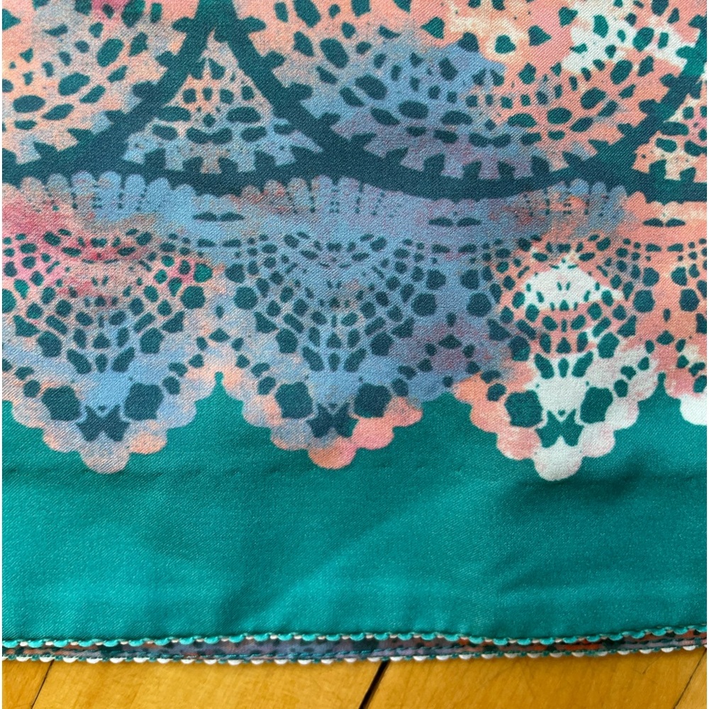 EP Pro pink and teal lace golf skort. Size medium - Picture 4 of 5